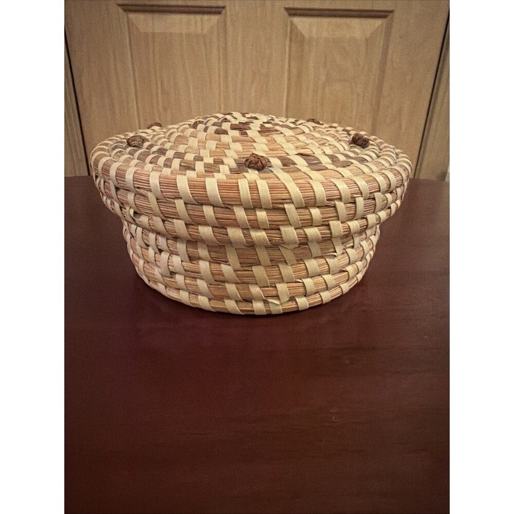 Charleston Sweet Grass Basket With Lid & Label Gullah Folk Art 6”.Excellent Cond